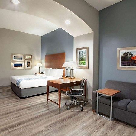 Comfort Inn & Suites Cleveland Exterior foto