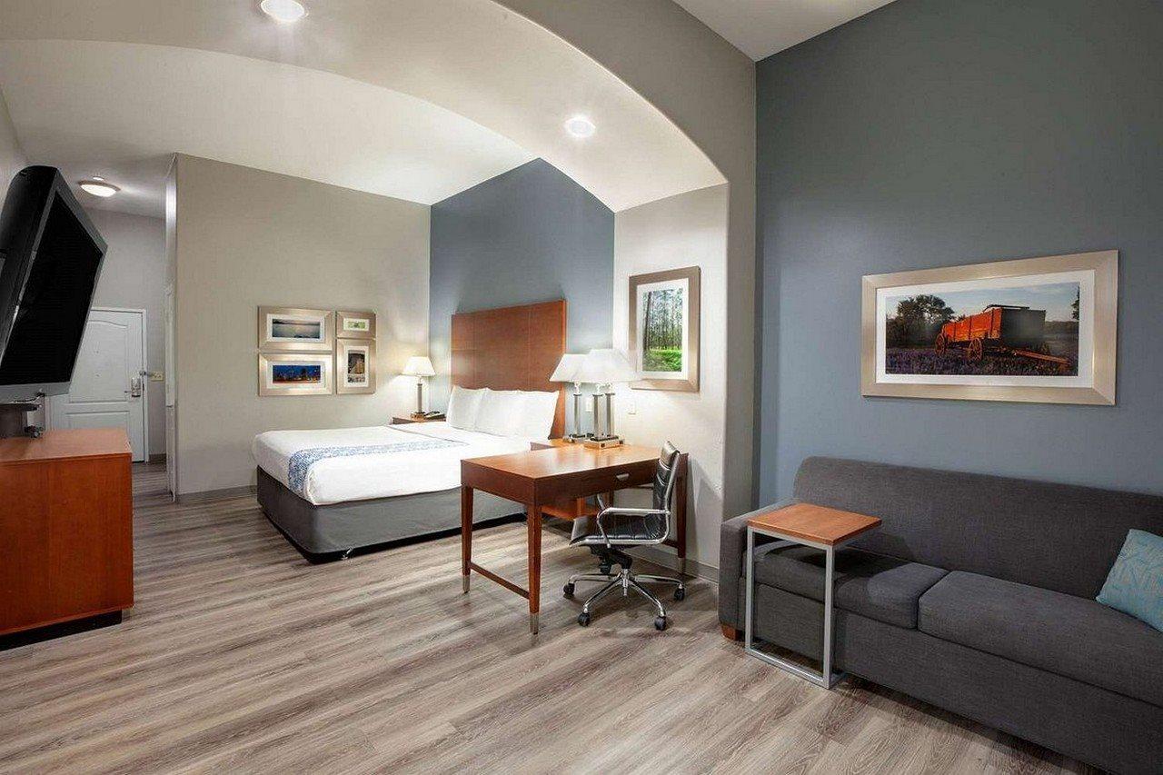 Comfort Inn & Suites Cleveland Exterior foto