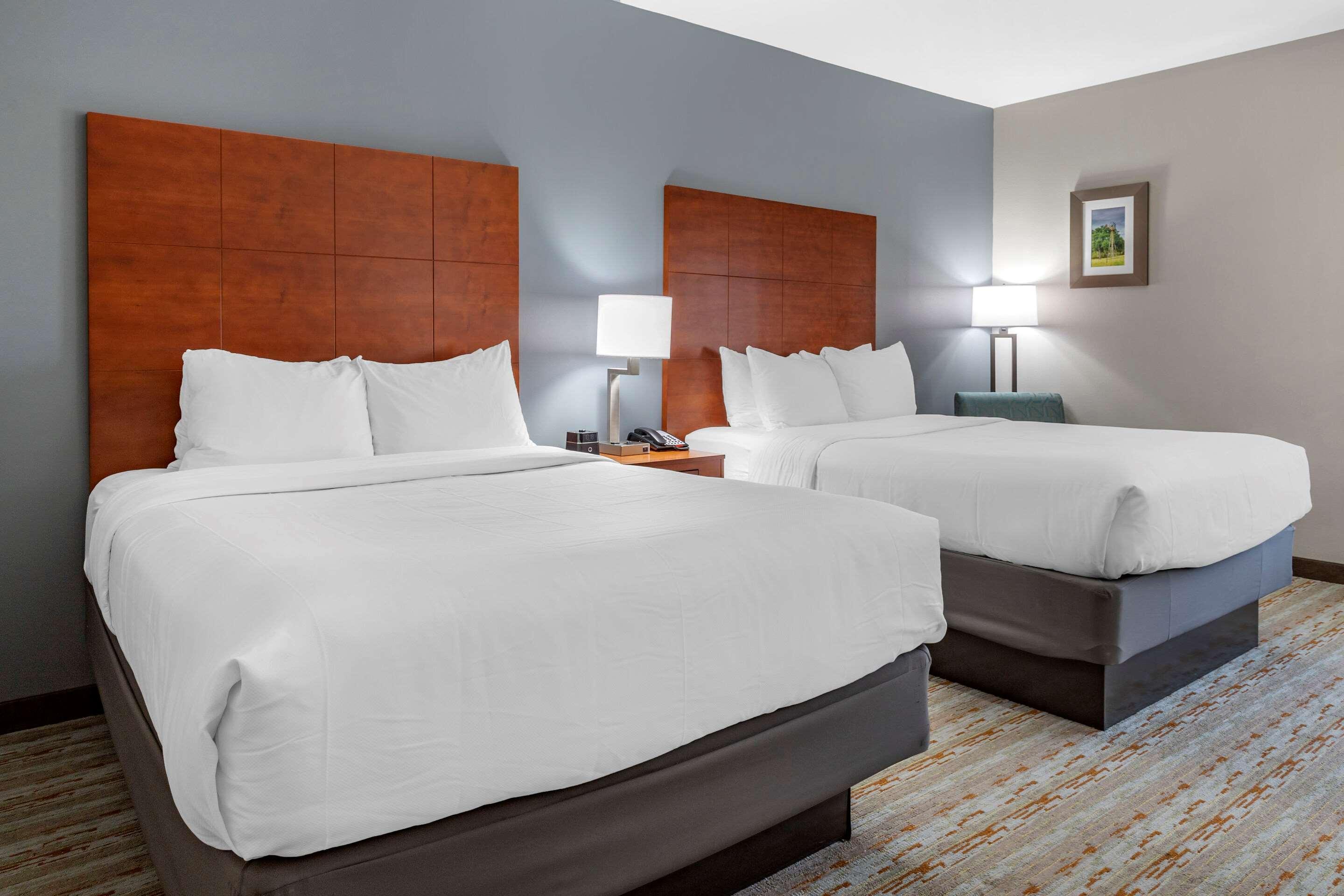 Comfort Inn & Suites Cleveland Exterior foto