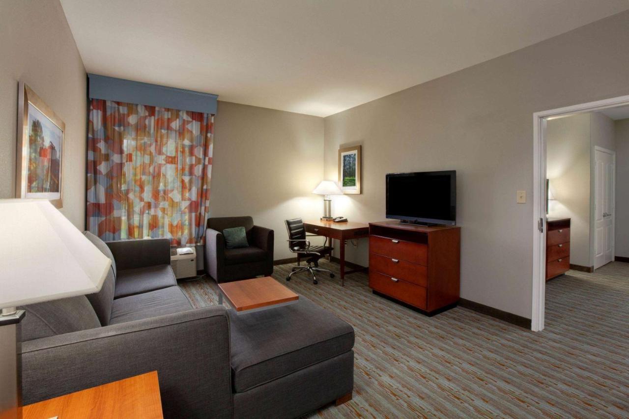 Comfort Inn & Suites Cleveland Exterior foto