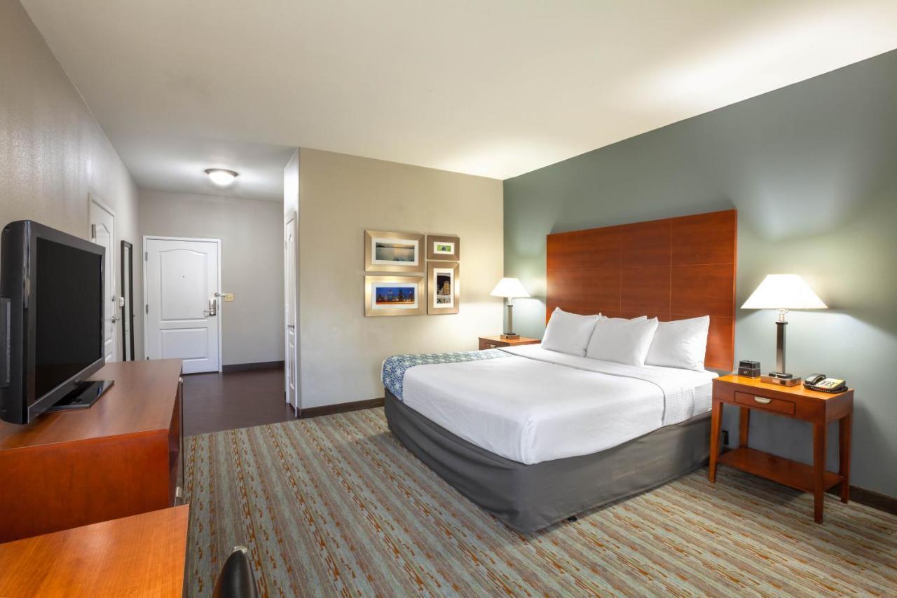 Comfort Inn & Suites Cleveland Exterior foto